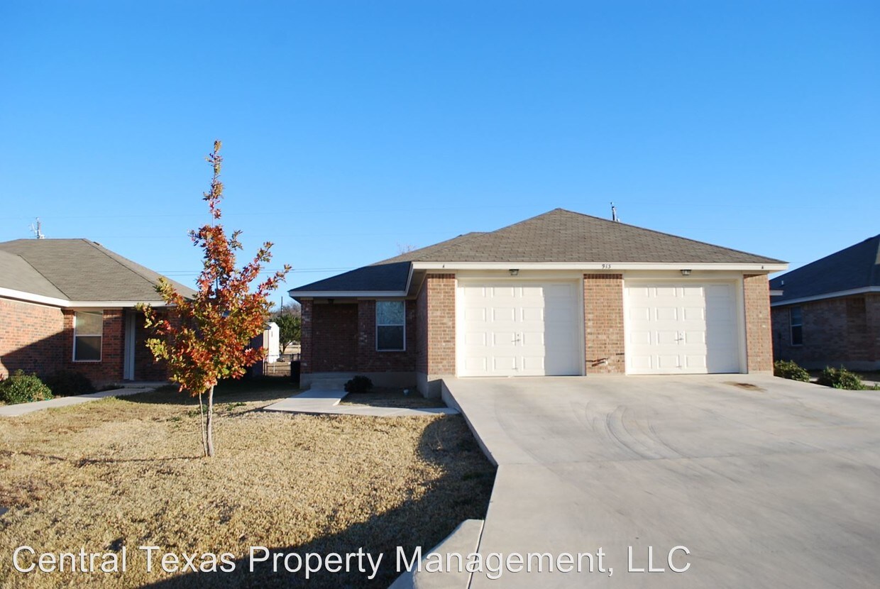 Primary Photo - 936 Rosewood Dr