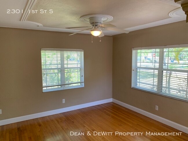 Building Photo - Beautiful Old SE Home – Heated Pool!