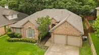 Foto principal - 2698 Pinehurst Dr