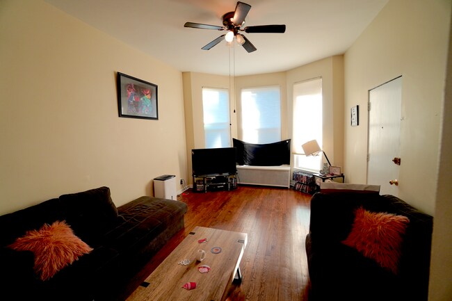 Living Room - 616 Highland Ave
