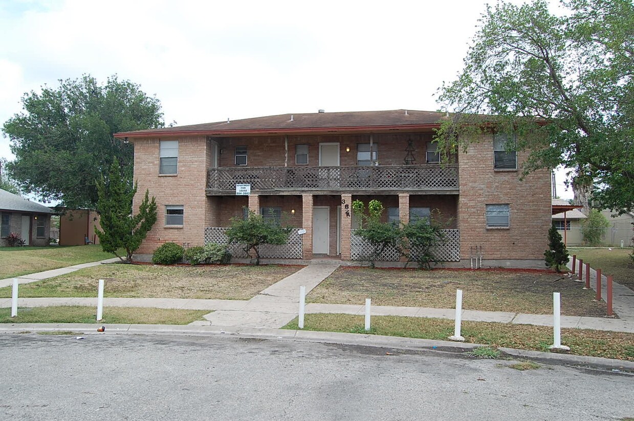 Primary Photo - 3625 Crestbrook Ct