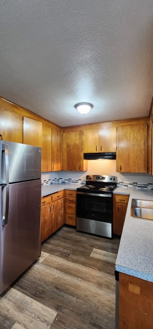 Foto del edificio - 2 Bedroom on 18th Ave in Albany - Pet Friendly