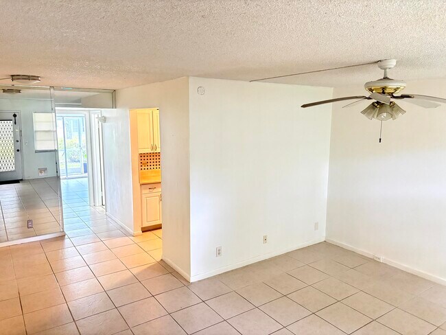 Foto del edificio - 13350 SW 1st St