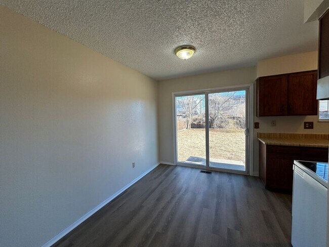 Building Photo - 1075 Nolte Dr