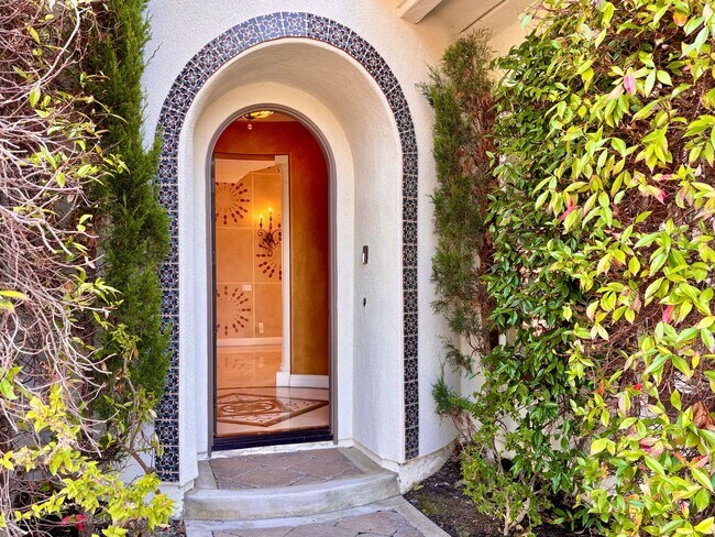 Foto del edificio - 1702 Aleutian Way