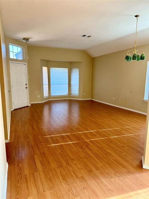 Building Photo - 1606 White Oak Loop