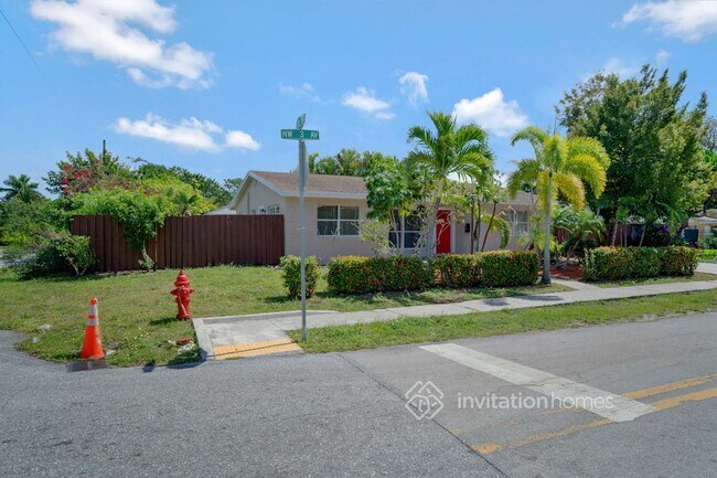 Foto del edificio - 1544 NW 3rd Ave