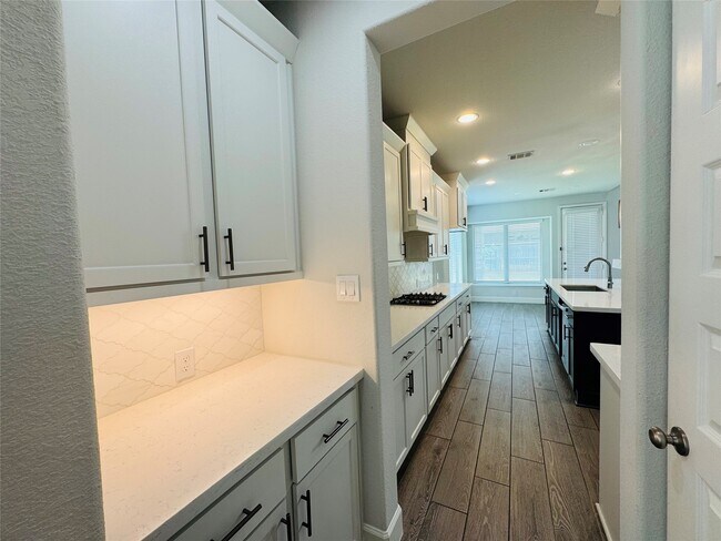 Foto del edificio - 26510 Star Blossom Ln