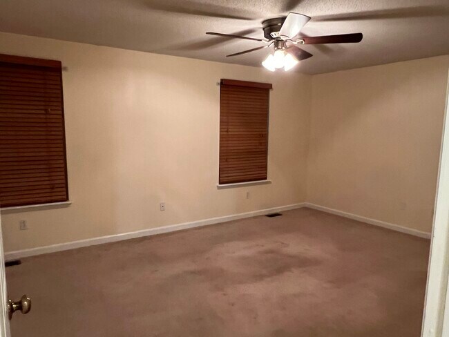 Foto del edificio - 4210 Whistler Ct