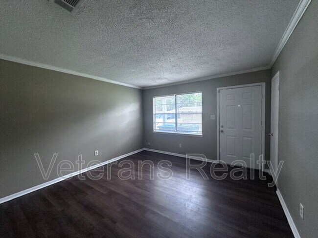 Photo - 104 Michael Ct House