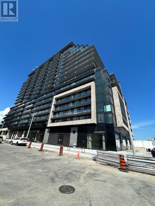 Building Photo - 3009-3009 Novar Rd