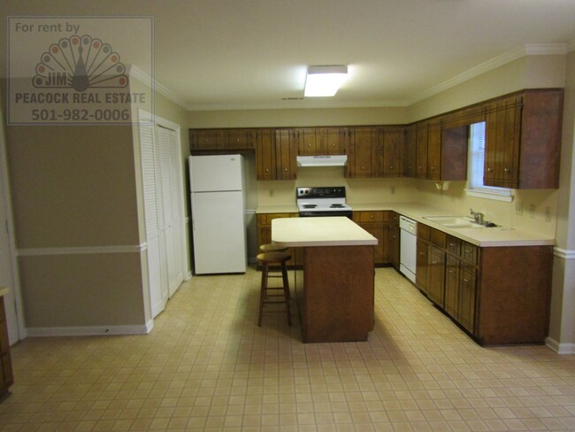 Foto del edificio - 6402 Lakewood Dr