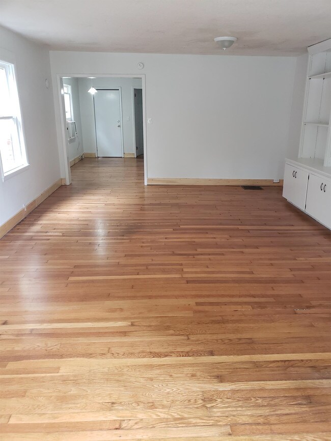 Foto del edificio - 406 W Maple St