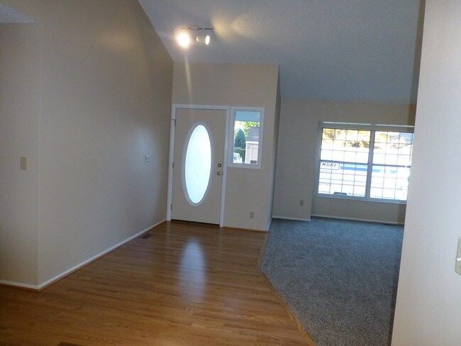 Building Photo - Arvada Wood Run III 2 Bed 2 Bath
