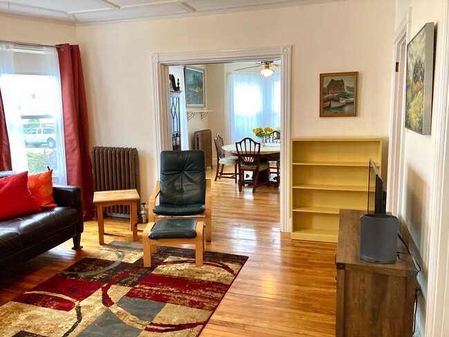 Building Photo - 123 Glenwood Ave