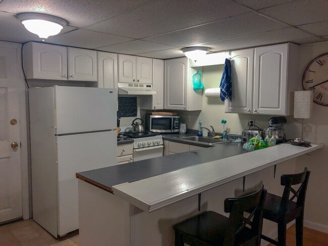 Foto del edificio - 6 Alberta Ter