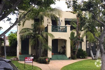 Foto principal - 2913 E 3rd St