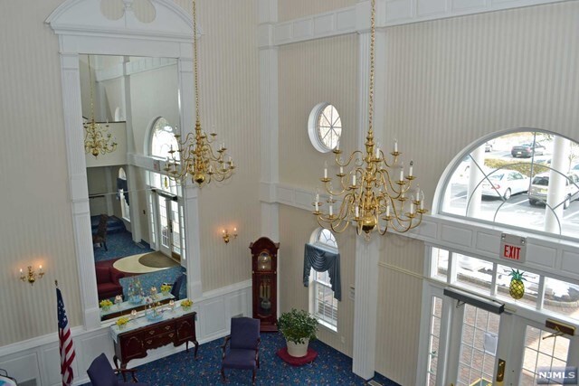 Foto del edificio - 6303 Richmond Rd