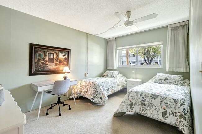 Foto del edificio - 2320 SW 22nd Ave