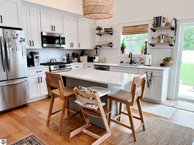 Building Photo - 11574 Sunset Dr