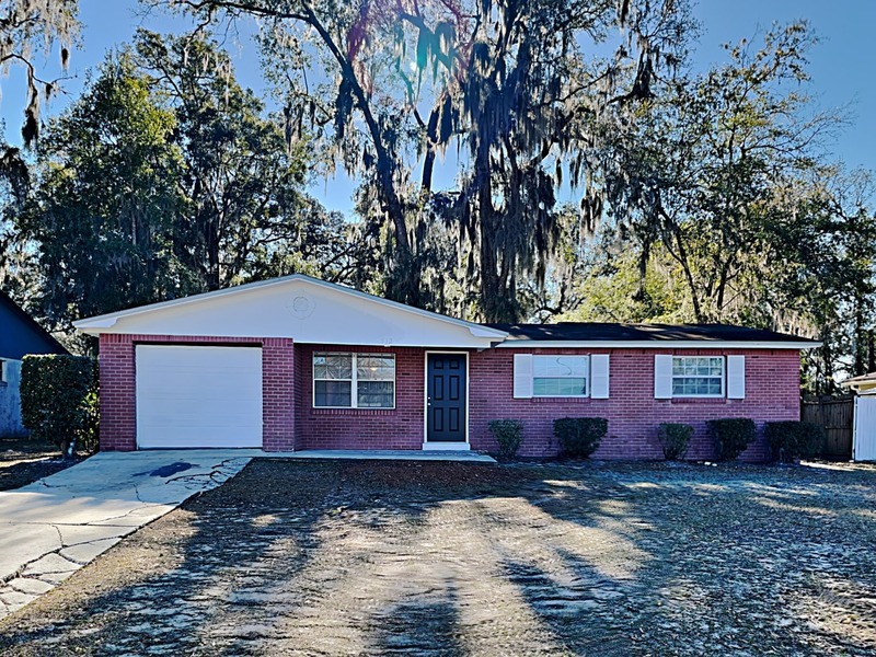 Primary Photo - 512 Blairmore Blvd W