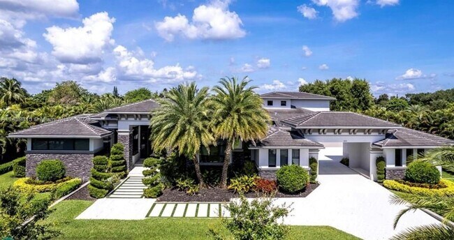 Building Photo - 899 NW 120th Ave