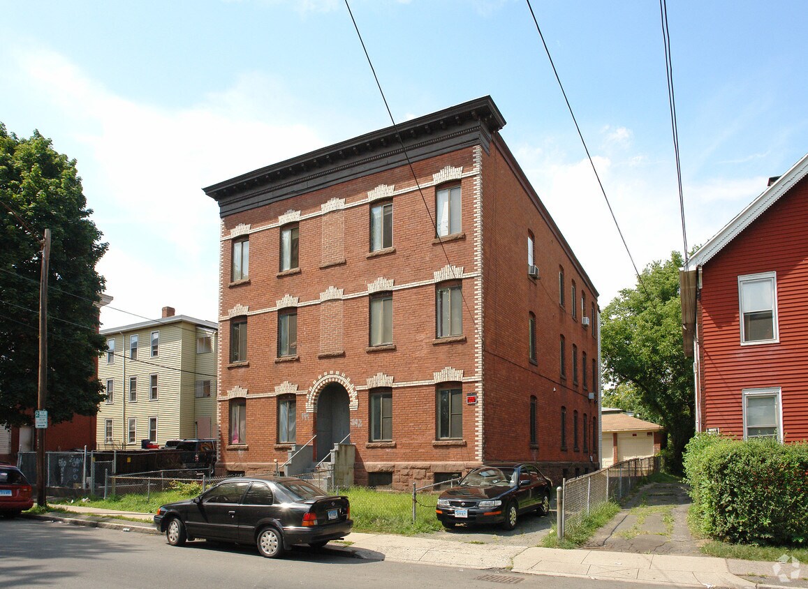 Primary Photo - 192-194 Ward St