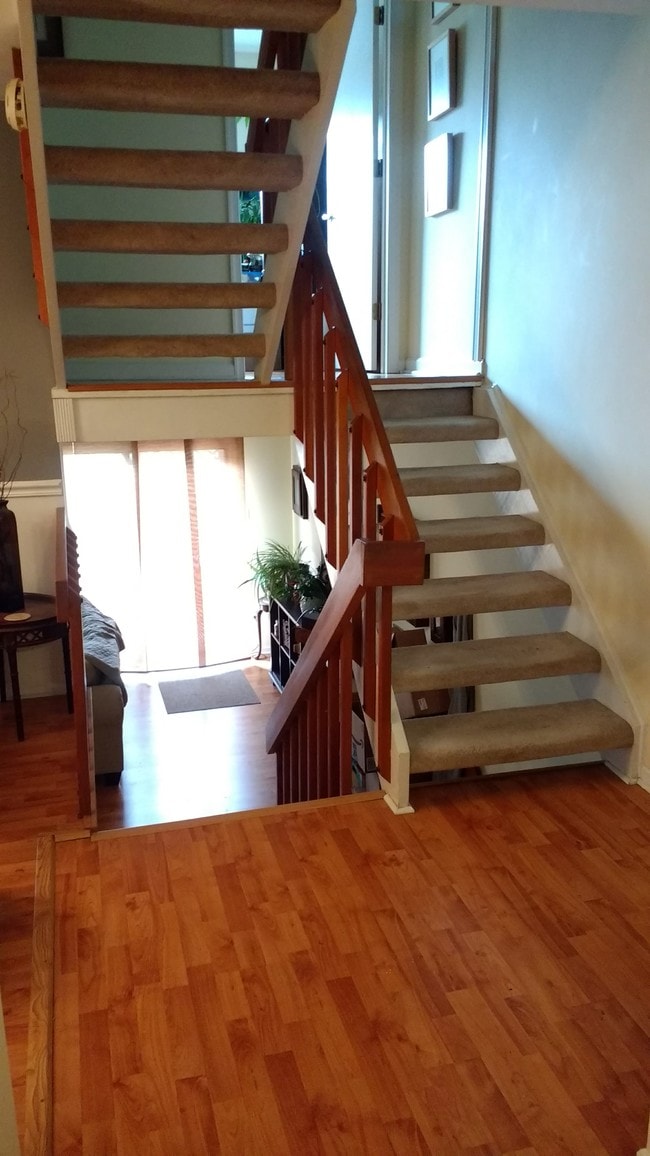 Building Photo - 803 Bismark Way