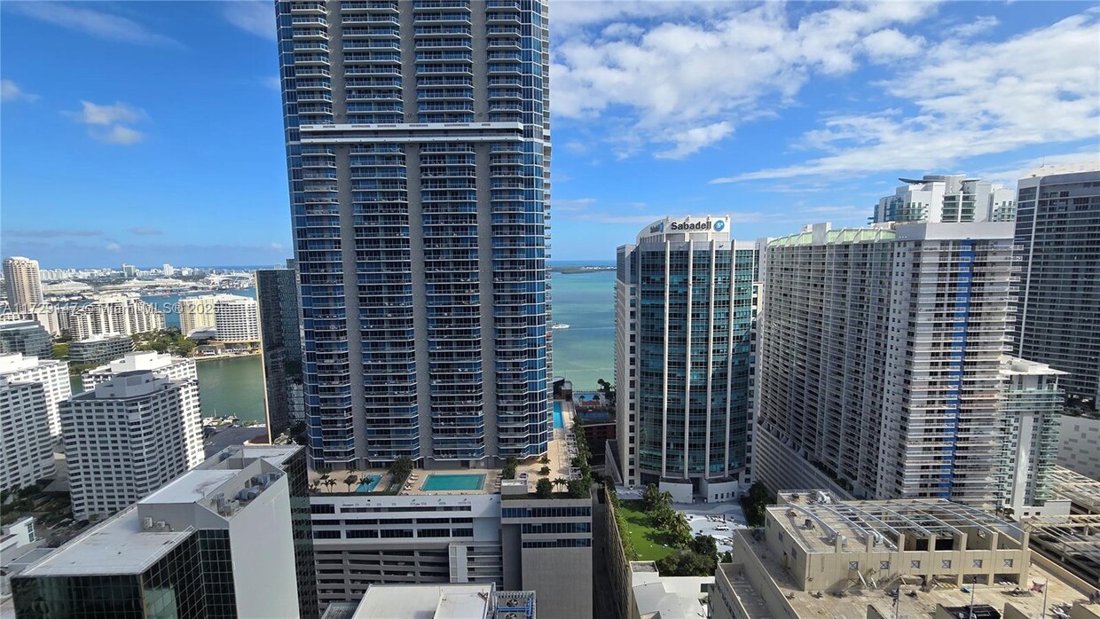 Foto principal - 1060 Brickell Ave