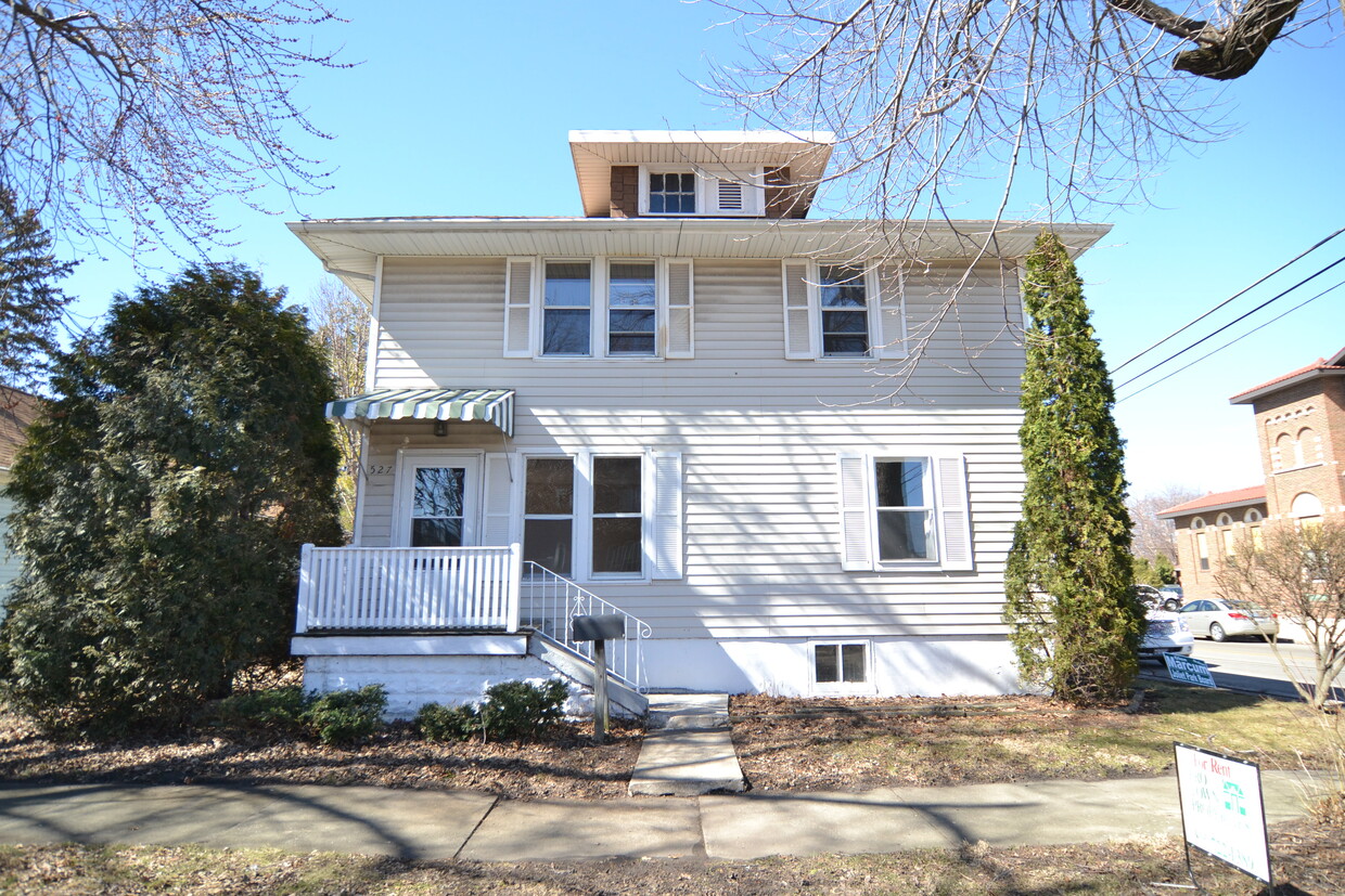 Foto principal - 527 Walsh Ave
