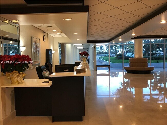 Building Photo - 5005 Collins Ave