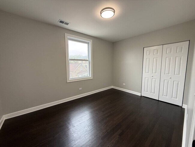 Foto del edificio - 3247 W Thomas St