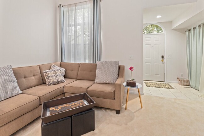 Foto del edificio - 1800 Campau Farms Cir