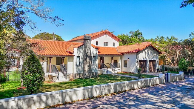 Foto del edificio - 519 Alhambra Cir