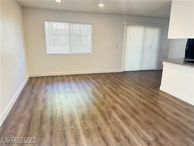 Foto del edificio - 5167 Greene Ln