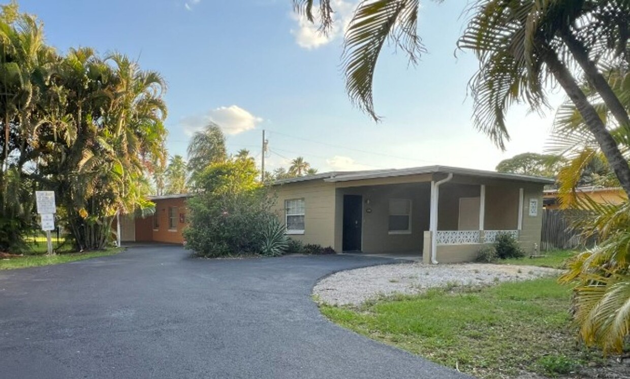 Primary Photo - Move in Special! Available now - 2bed , 1 ...