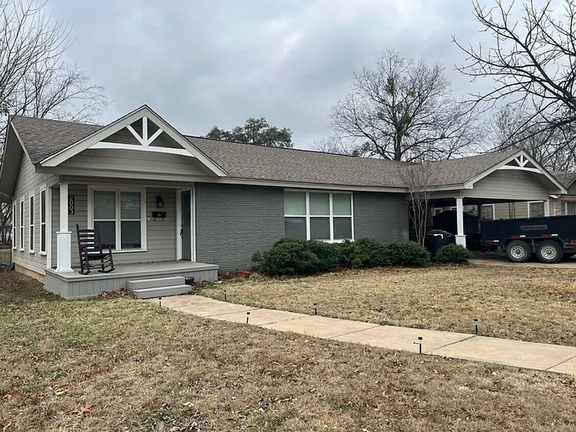 Foto principal - 2003 Belmeade St