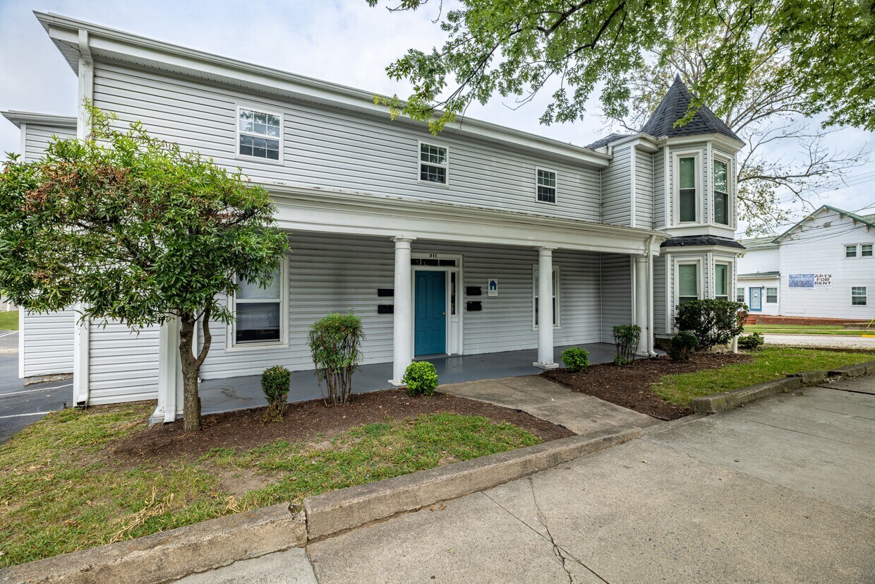 Foto principal - 211 Saint George St