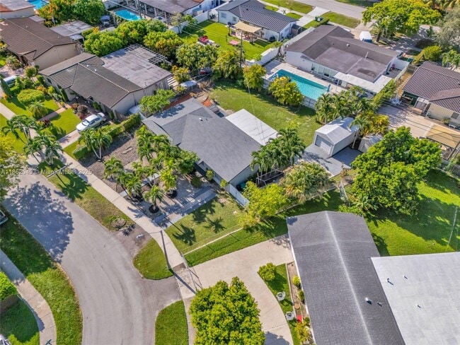 Foto del edificio - 9250 SW 31st Terrace