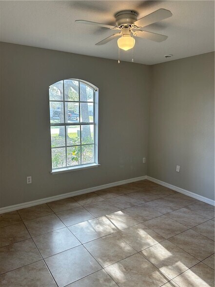 Foto del edificio - 486 Biscayne Ln