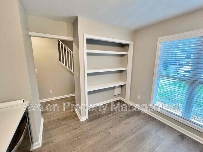 Building Photo - 3573 Kennesaw Station Dr
