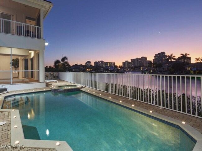 Foto del edificio - 4419 Crayton Rd