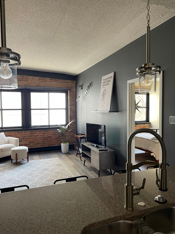 Foto principal - 112 W Washington Blvd