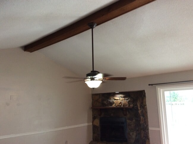 Building Photo - 633 Demere Street