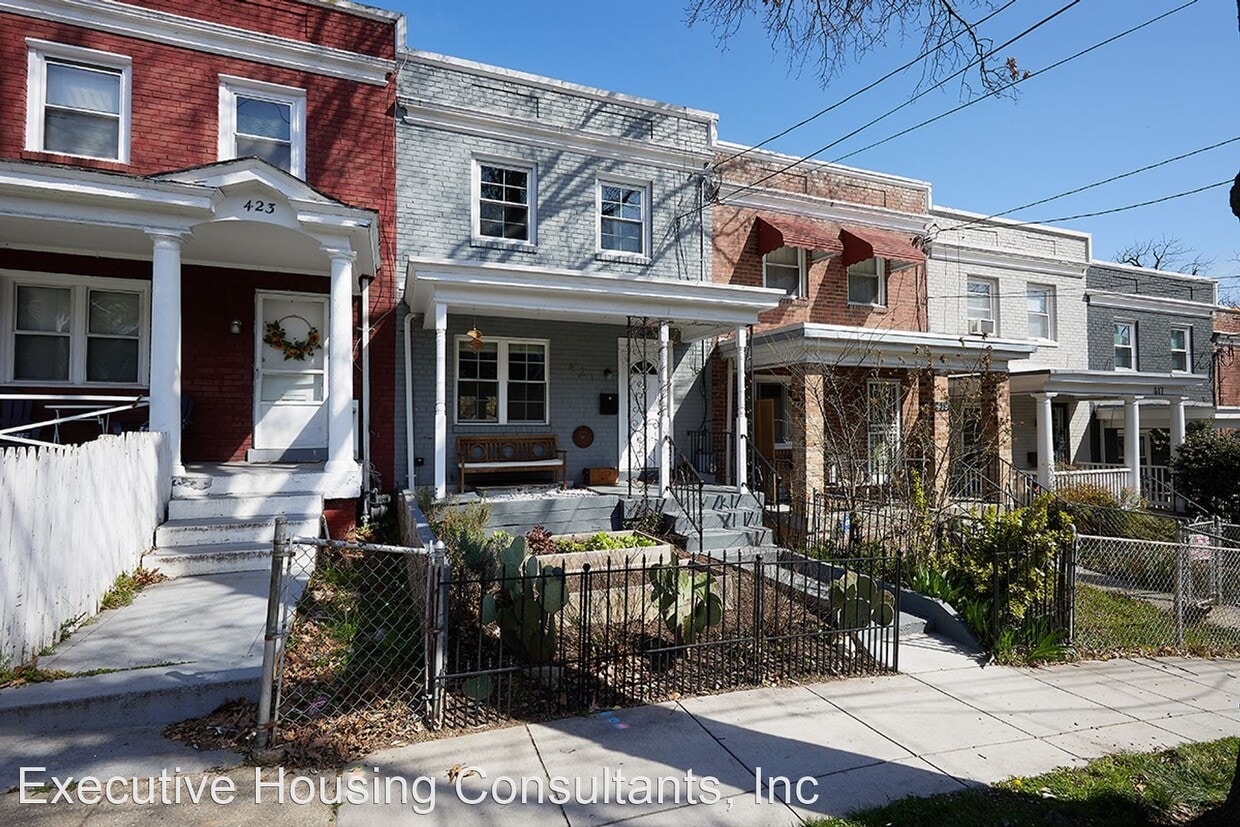 3 br, 3.5 bath House 421 Longfellow St, NW House Rental in