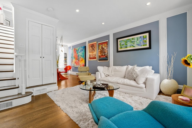 Building Photo - 1225 33rd St NW