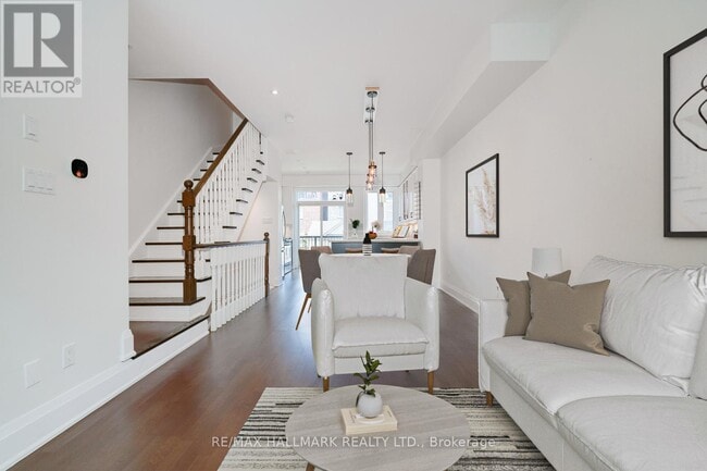 Building Photo - 20 Sargent Ln