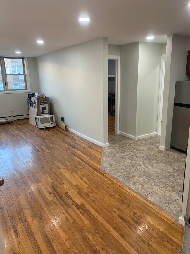 120 32nd St Unit 1O, Union City, NJ 07087 Apartments in Union City