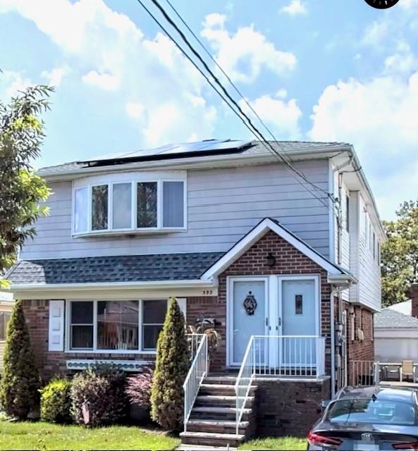 Primary Photo - 593 Clawson St