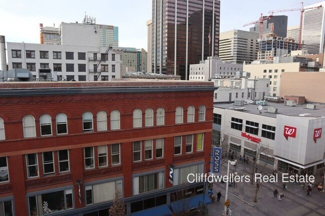 Building Photo - 720 16th St